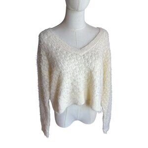 Volcom Ivory Textured Fuzzy V-Neck cropped Sweater Women’s Size L | NWT $70